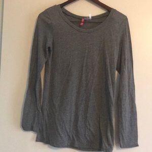 💕 2/$10 💕bundle Basic long sleeve scoop neck